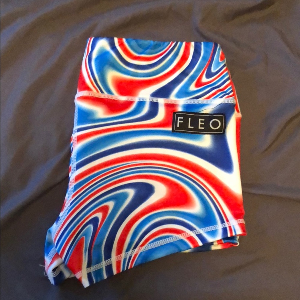 Merica Swirl Fleo Shorts size M.